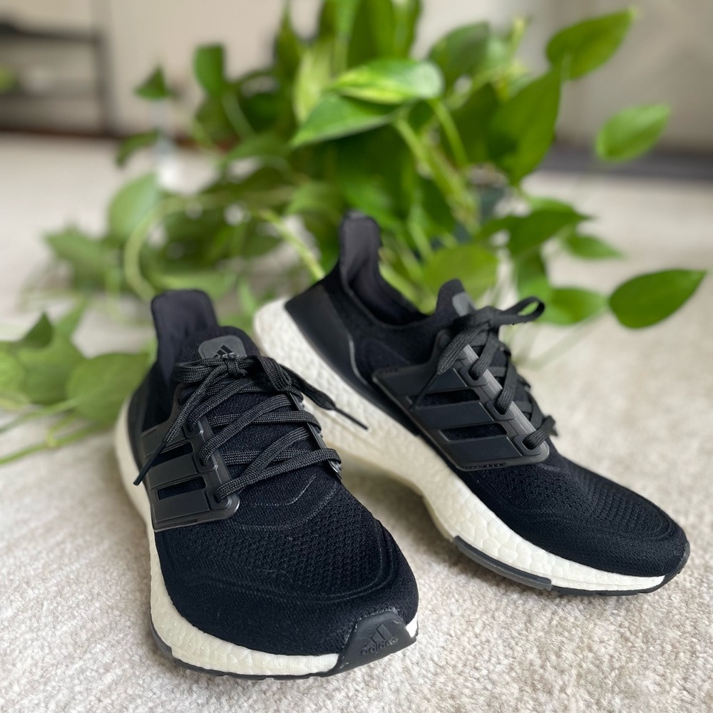 ADIDAS Ultraboost 21 Running Shoes